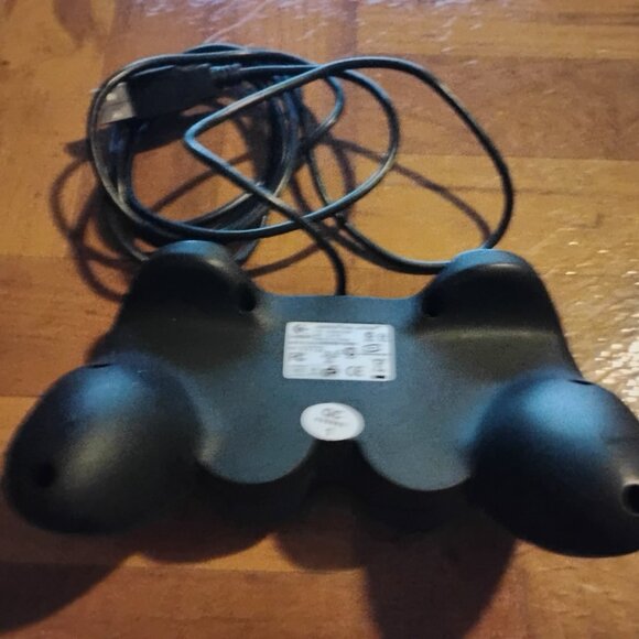 Logitech Dual Action Gamepad USB Game Controller G-UF13A (863247-0010) Dark Blue - Picture 2 of 3